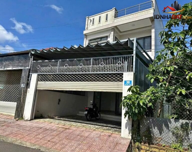 Cần bán nhà 1 trệt 1 lầu thiết kế chắc chắn kiên c… – Bán nhà trong ngõ – hẻm Huyện Tân Hưng – Long An giá Dưới 3 tỷ