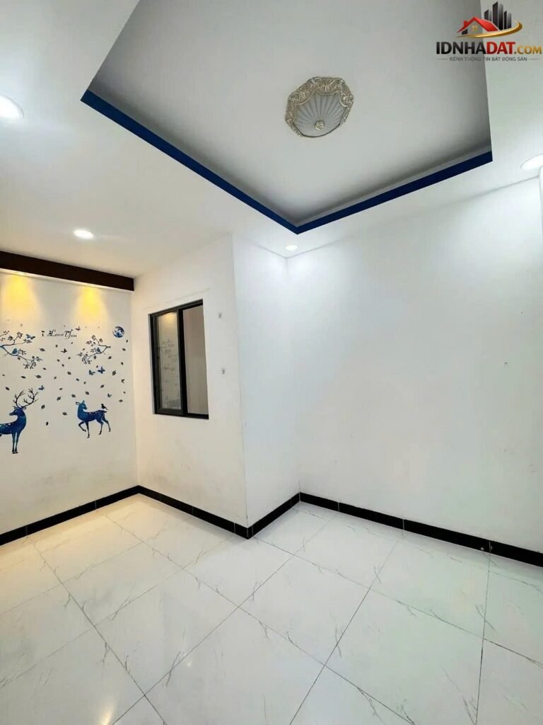 Bán nhà 3 tầng gần đường Nguyễn Duy Trinh 52m2 giá 4 tỷ 350 triệu Quận 9 TP.HCM