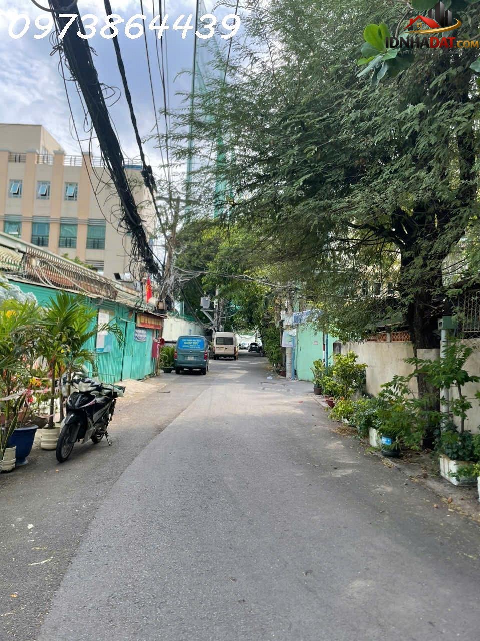 Quận 1 chỉ 2 phút – Nhà 2 mặt tiền hẻm xe tải ngay Landmark 81 chỉ 13 tỷ – 52m2