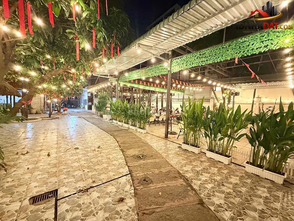 Sang nhượng quán cafe sân vườn Đường Hà Huy Giáp – Phường cũ Thạnh Lộc Quận 12 – Phường mới Thạnh Lộc – Thành phố Hồ Chí Minh diện tích 1200m2 giá 360 triệu