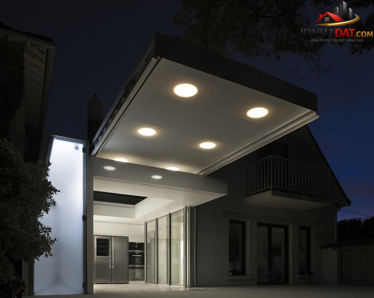 Căn nhà ven biển với điểm nhấn phần mái có thể di động - Ảnh 9.