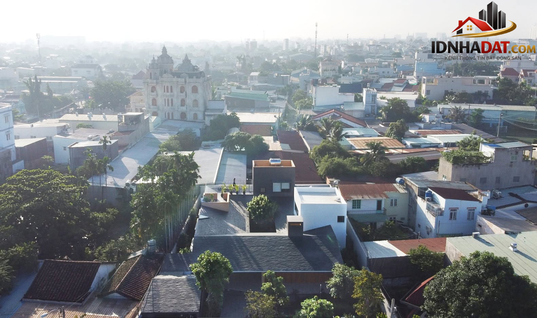 Ngôi nhà vườn Hóc Môn sở hữu chiếc nam châm gắn kết đại gia đình ba thế hệ- Ảnh 1.
