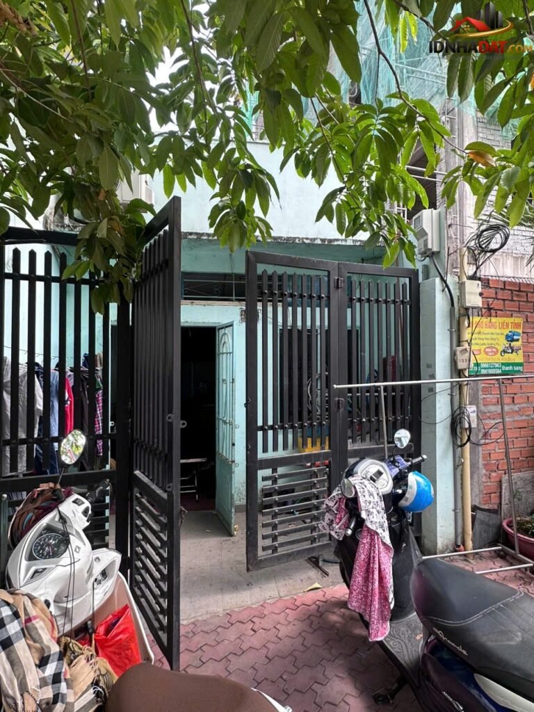 Bán nhà cấp 4 mặt tiền đường Lạc Long Quân – Phường cũ 10 Quận 11 – Thành phố Hồ Chí Minh 62m2 11 tỷ