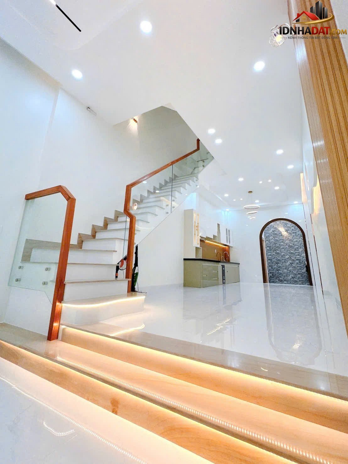 Vip vip siêu phẩm nhà hẻm – 4 tầng phường tân tạo quận bình tân – Đường Lê Đình Cẩn – Diện tích 68m2 – Giá 7.9 tỷ