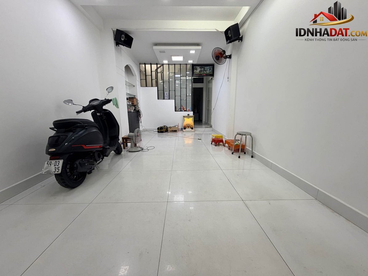 L2479 nhà 4 tầng hẻm xe hơi sát đh văn lang – Đường Lê Quang Định – Phường cũ 11 – Quận Bình Thạnh – Phường mới 11 – Thành phố Hồ Chí Minh – Diện tích 71m2 – Giá 12.4 tỷ