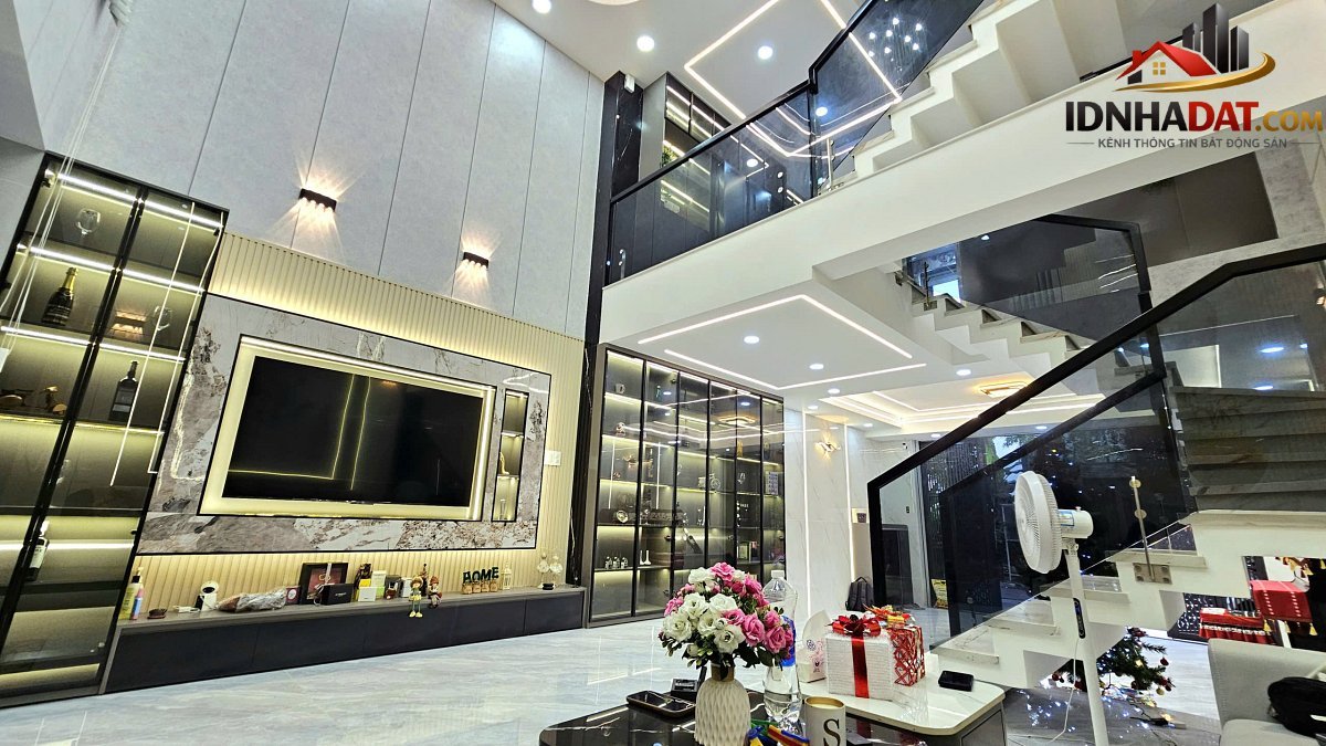 Nhà bàu cát – sổ hồng 4.05 x 33m, mtkd 15 tỷ, đông nam, cơ hội vàng không chờ đợi Bán nhà đất Đường Bàu Cát – Phường cũ 12 Quận Tân Bình – Phường mới 12 – Thành phố Hồ Chí Minh 133m2 15 tỷ