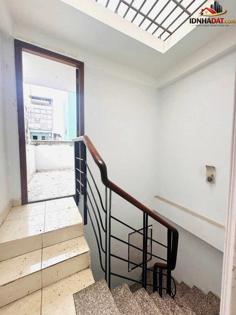 Bán nhà đất Đường Lê Hồng Phong – Phường cũ 1 Quận 10 – Phường mới 1 – Thành phố Hồ Chí Minh 39m2 8.35 tỷ