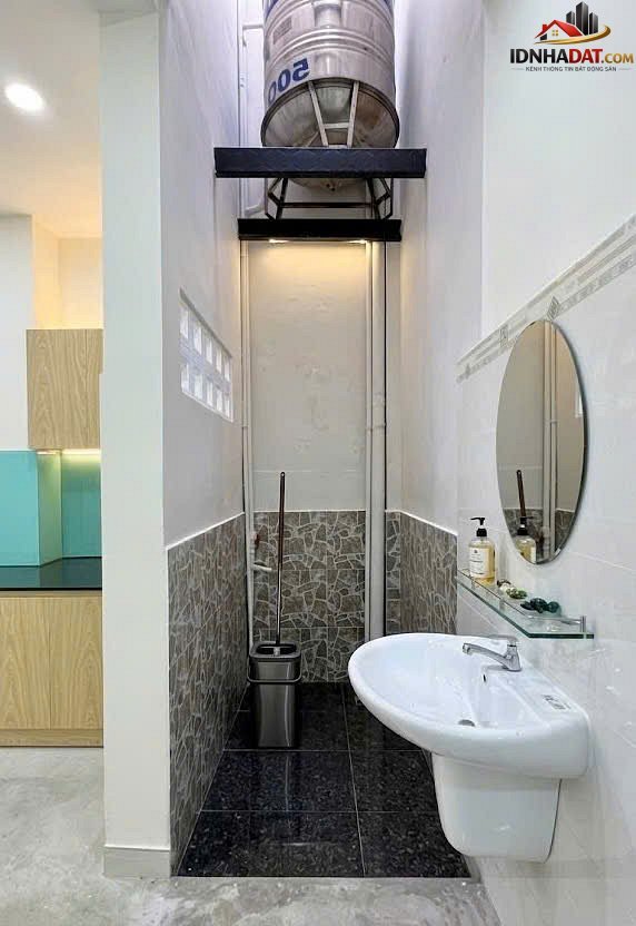 Bán nhà phố Lý Chính Thắng – Phường cũ Võ Thị Sáu Quận 3 – Phường mới Xuân Hòa – Thành phố Hồ Chí Minh diện tích 114 m2 giá 7.5 tỷ