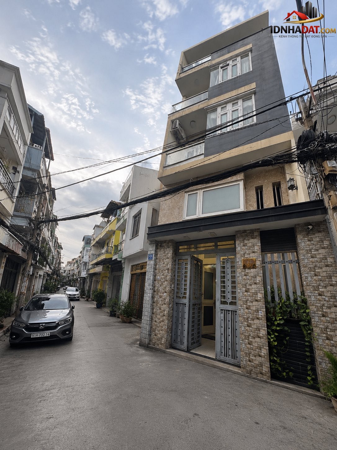 Siêu.phẩm tân quý 5.3×11 – 5 tầng gỗ xịn – 2 phútaeon mall – hẻm xe hơi thông Bán nhà đất Đường Lý Tuệ – Phường cũ Tân Sơn Nhì Quận Tân Phú – Phường mới Tân Sơn Nhì – Thành phố Hồ Chí Minh 57m2 8.2 tỷ