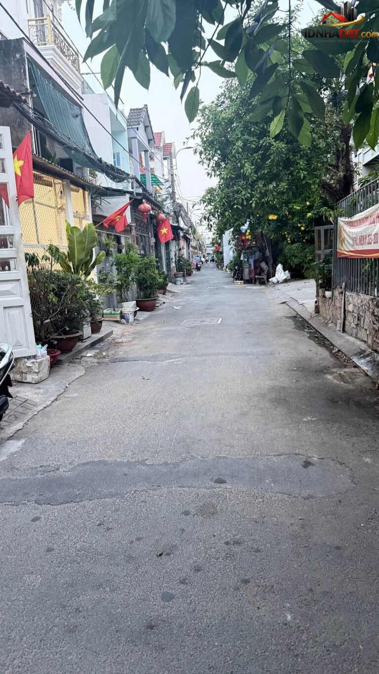 Nhà đẹp bình tân – giáp quận 6- hẻm 4m – sổ hồng riêng – Bán nhà đất Đường Lê Văn Quới – Phường cũ Bình Trị Đông Quận Bình Tân – Phường mới Bình Trị Đông – Thành phố Hồ Chí Minh 32m2 – 3.95 tỷ