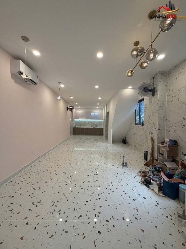 Bán nhà đất Đường Lê Hồng Phong – Phường cũ 2 Quận 5 – Phường mới 2 – Thành phố Hồ Chí Minh 48m2 8 tỷ