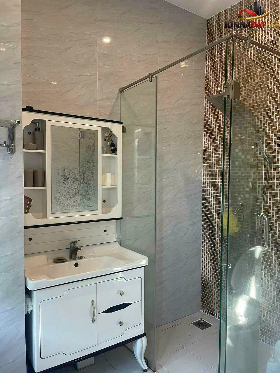 Bán nhà 5 tầng Đường Nguyễn Hữu Thọ – Phường cũ Không xác định Quận Hải Châu – Phường mới Không xác định – Thành phố Đà Nẵng 40m2 5.2 tỷ