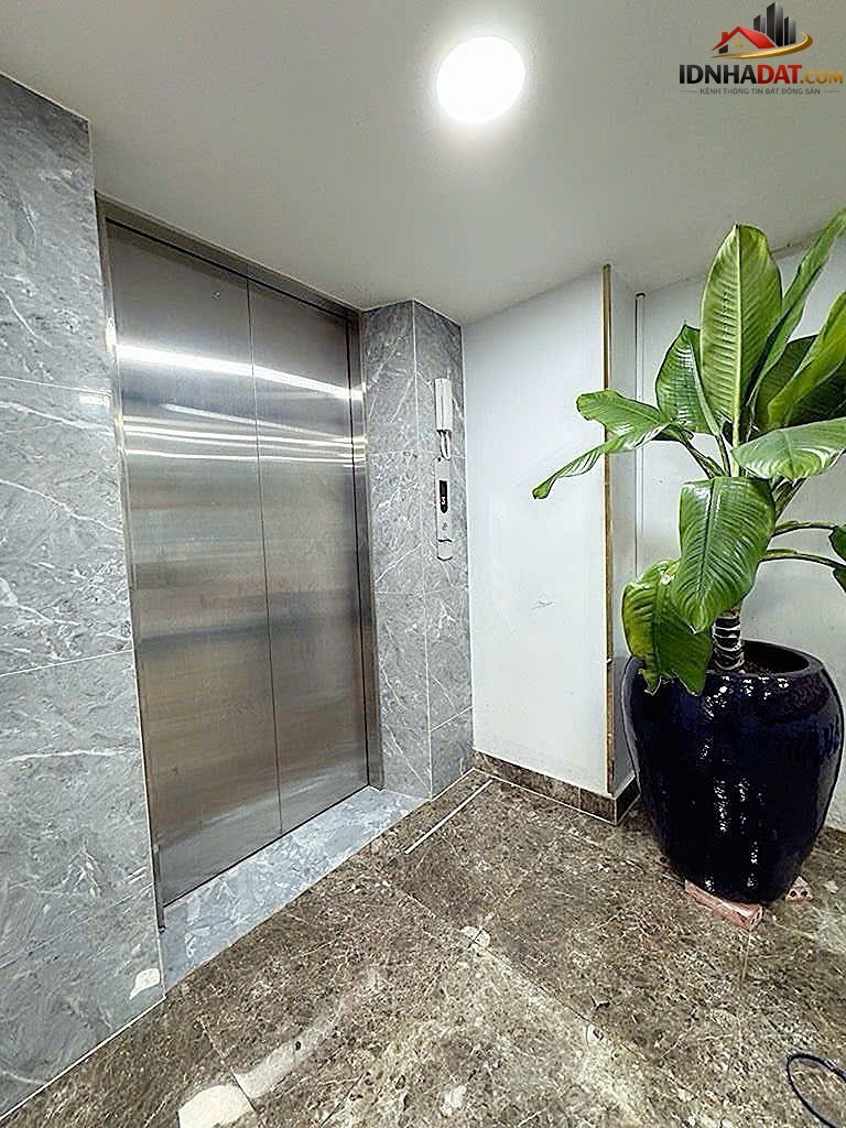Hiếm duy nhất nhà bán 5 tầng thang máy xe hơi ngủ trong nhà Đường Bến Vân Đồn – Phường cũ Khánh Hội Quận 4 – Phường mới Khánh Hội – Thành phố Hồ Chí Minh 86m2 19.5 tỷ