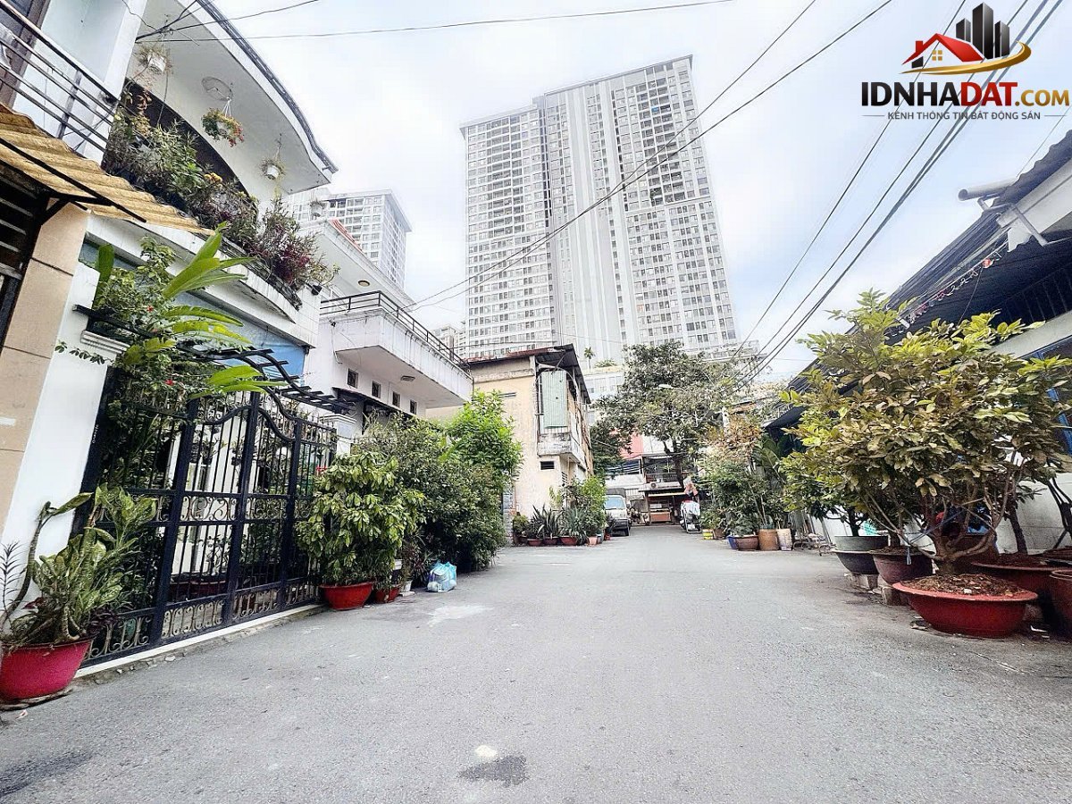Hiếm duy nhất nhà bán 5 tầng thang máy xe hơi ngủ trong nhà Đường Bến Vân Đồn – Phường cũ Khánh Hội Quận 4 – Phường mới Khánh Hội – Thành phố Hồ Chí Minh diện tích 86m2 giá 19.5 tỷ
