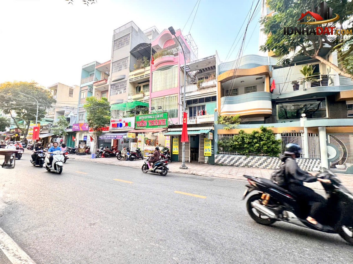 Bán nhà đất Đường Vĩnh Hội – Phường cũ 4 Quận 4 – Phường mới 4 – Thành phố Hồ Chí Minh diện tích 100m2 giá 33.2 tỷ