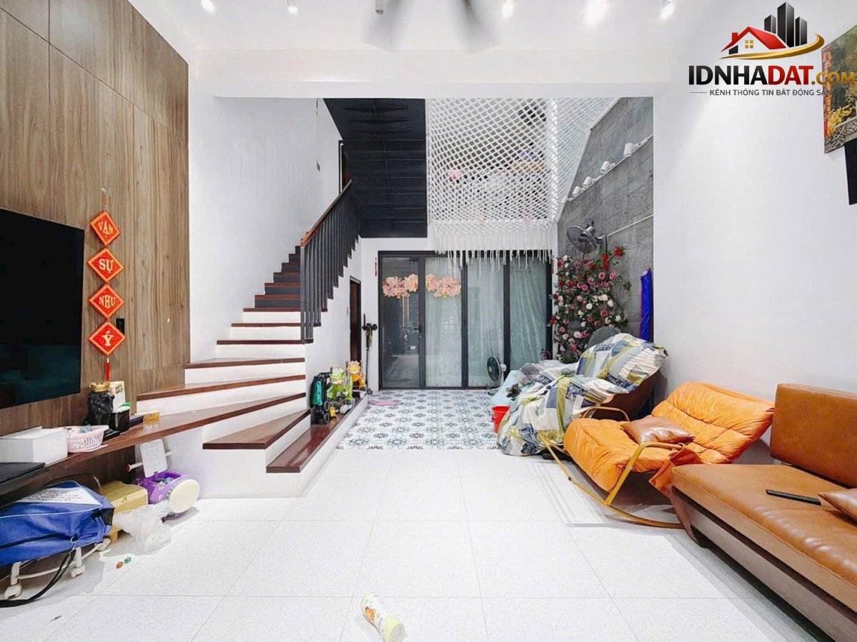 Quận 7 Lâm Văn Bền hẻm xe hơi vào tận nhà nhà 4 tầng 100m2 12.8 tỷ