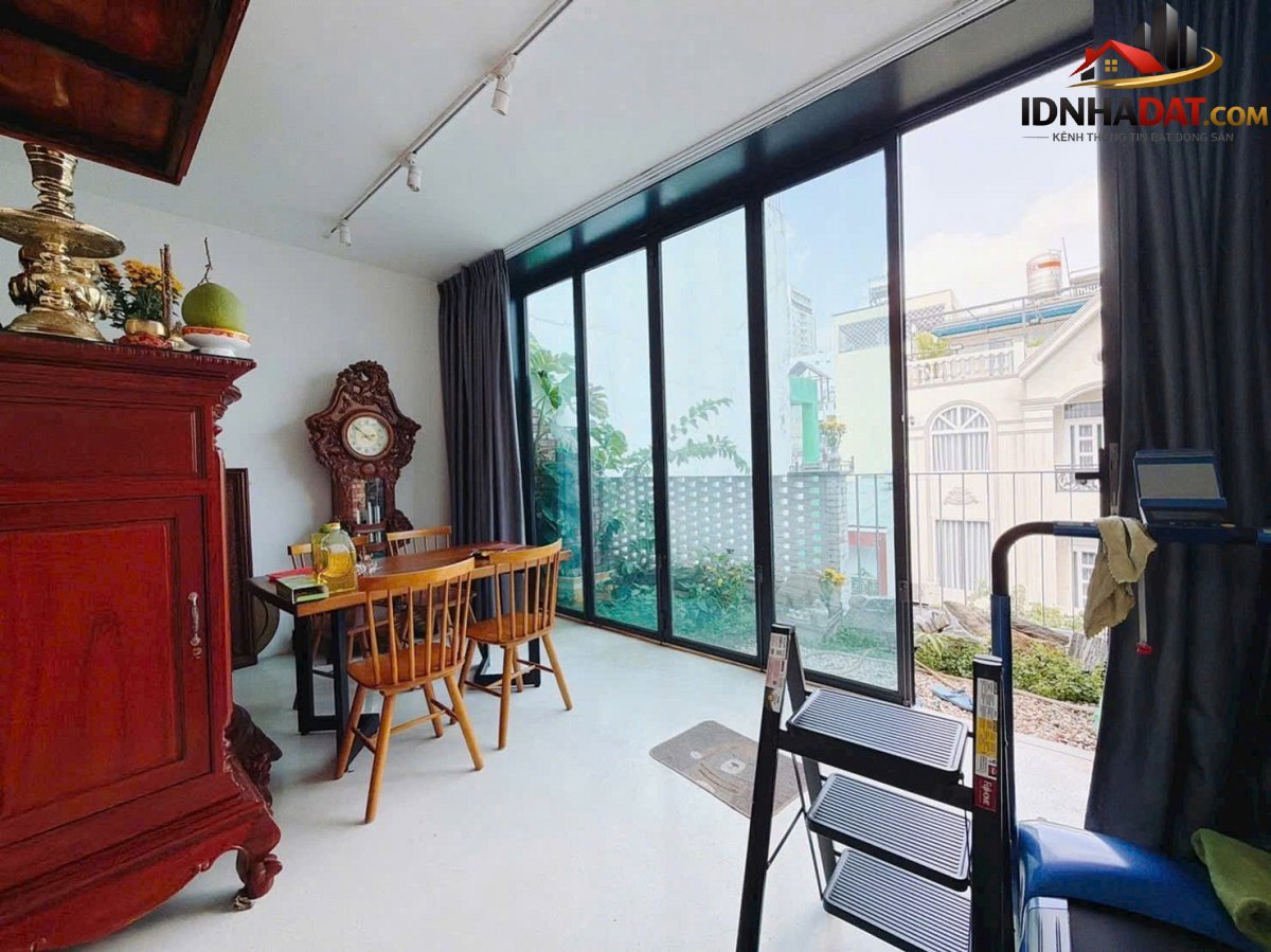 Quận 7 Lâm Văn Bền hẻm xe hơi vào tận nhà nhà 4 tầng 100m2 12.8 tỷ