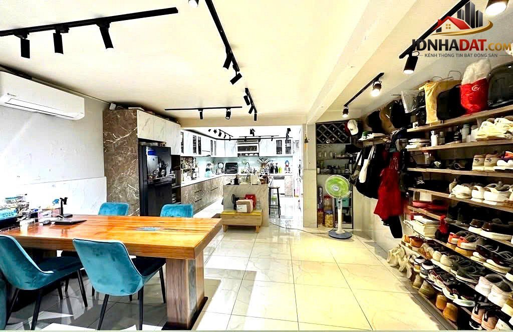 Nhà đẹp đ.bến vân đồn- 72m2 ngang 4.9m- nhỉnh 8t thôi- luu thông thuận tiện- đ.hoàng diêu, nguyễn Bán nhà đất Đường Bến Vân Đồn – Phường cũ 4 Quận 4 – Phường mới 4 – Thành phố Hồ Chí Minh 8.36 tỷ