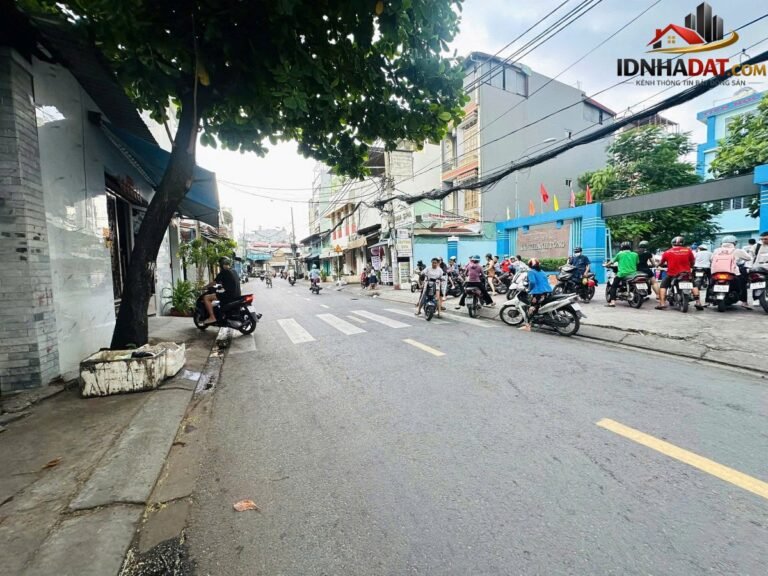 Bán nhà đất Đường Trịnh Đình Trọng – Phường cũ Phú Trung Quận Tân Phú – Phường mới Phú Trung – Thành phố Hồ Chí Minh 110m2 16800000000