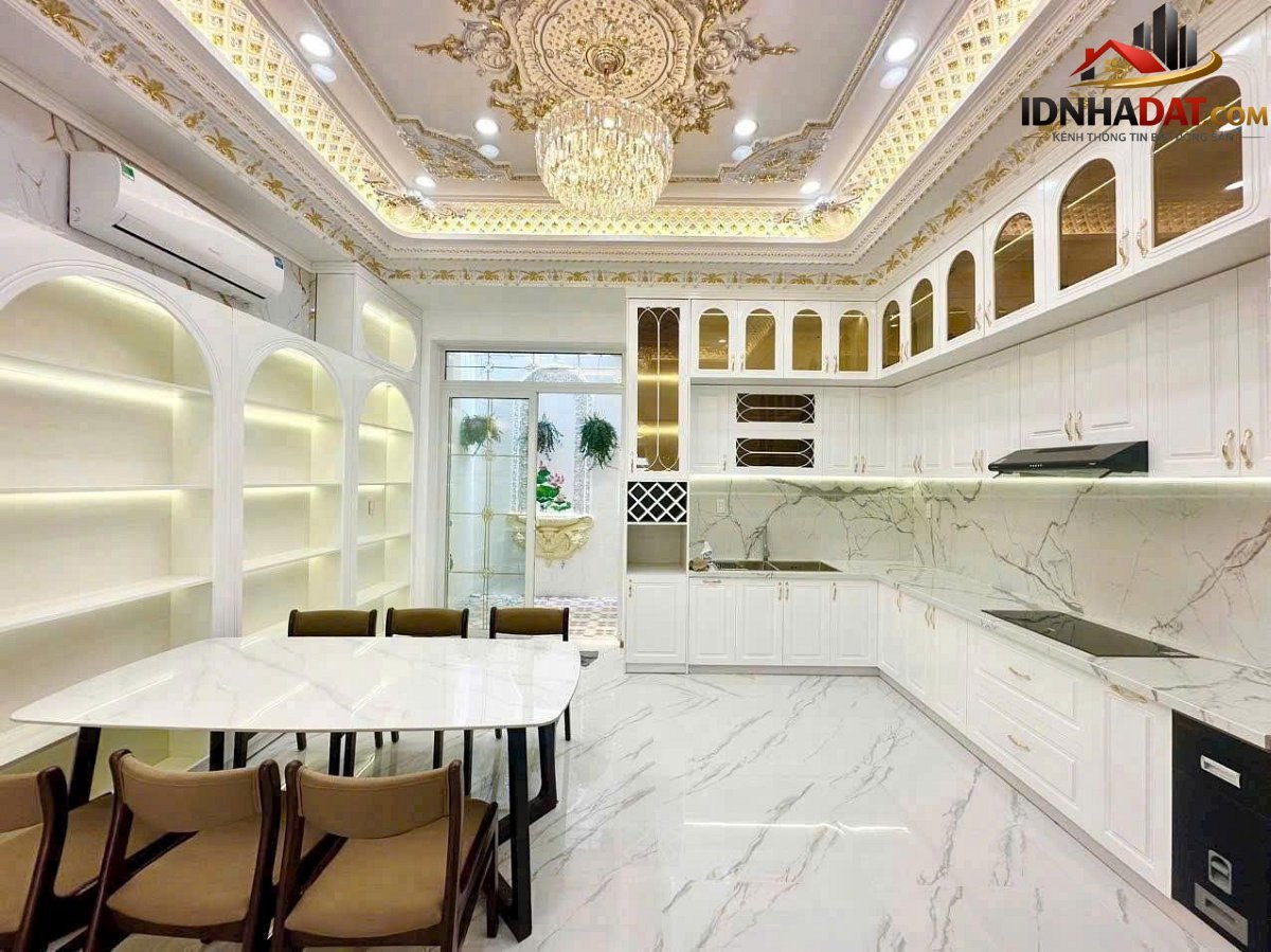 Nhà phố nguy nga, hẻm xe hơi đào tông nguyên, 95m2… – Bán nhà trong ngõ, hẻm Huyện Nhà Bè – TP Hồ Chí Minh giá 7 – 10 tỷ