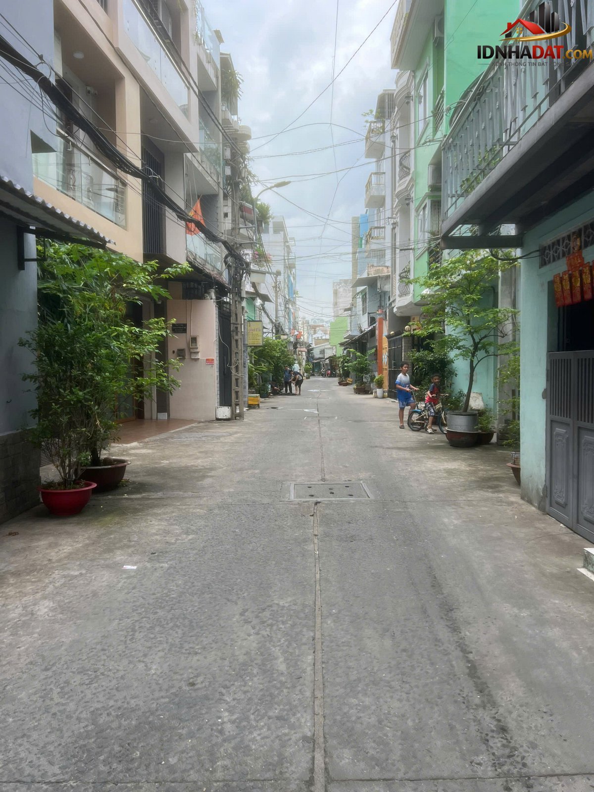 Ngộp Bank 9 TỶ Bán Đất Tặng Nhà 3 Lầu HXH Lạc Long Quân P.5 Quận 11 – Diện tích 107m2 – Giá 14.5 tỷ