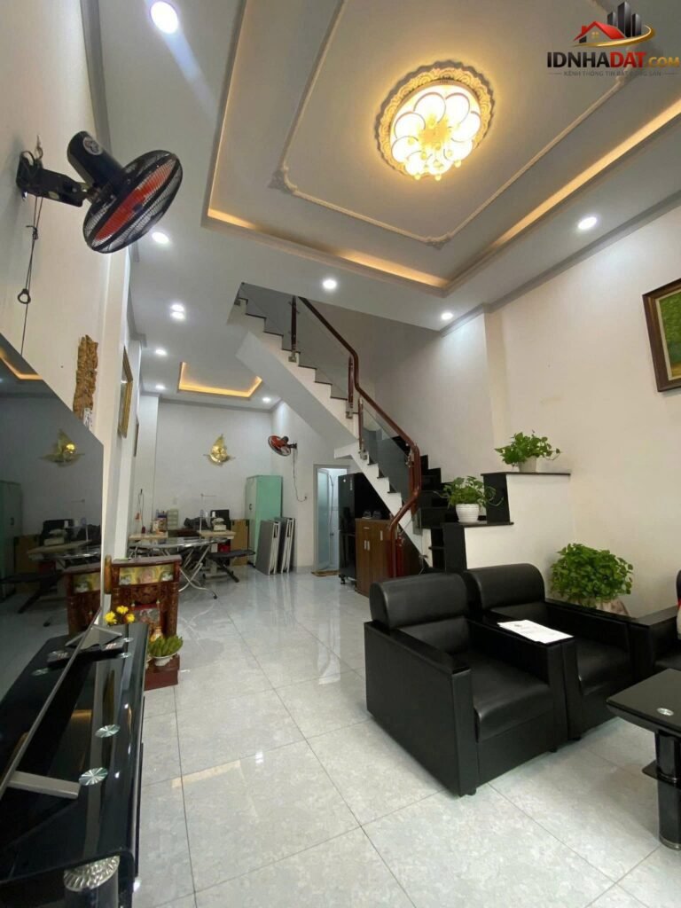 Nhà 2 tầng – hẻm xe hơi – bình trị đông – chỉ hơn 4 tỷ Bán nhà đất Đường Bình Trị Đông – Phường cũ Bình Trị Đông Quận Bình Tân – Phường mới Bình Trị Đông – Thành phố Hồ Chí Minh