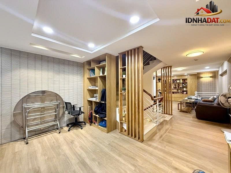 Bán nhà đất Đường Sư Vạn Hạnh – Phường cũ 13 Quận 10 – Phường mới 13 – Thành phố Hồ Chí Minh diện tích 83m2 giá 18.9 tỷ