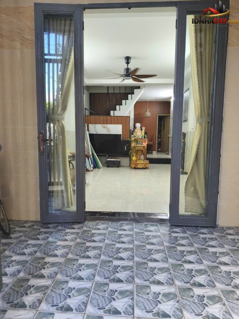 Sau mặt tiền lê đình lý, 65m2, ngang 4.2m, 2 tầng, 3pn, sân rộng, nhỉnh 4 tỷ – Bán nhà đất Đường Lê Đình Lý – Phường cũ Thạc Gián – Phường mới Thạc Gián – Thành phố Đà Nẵng