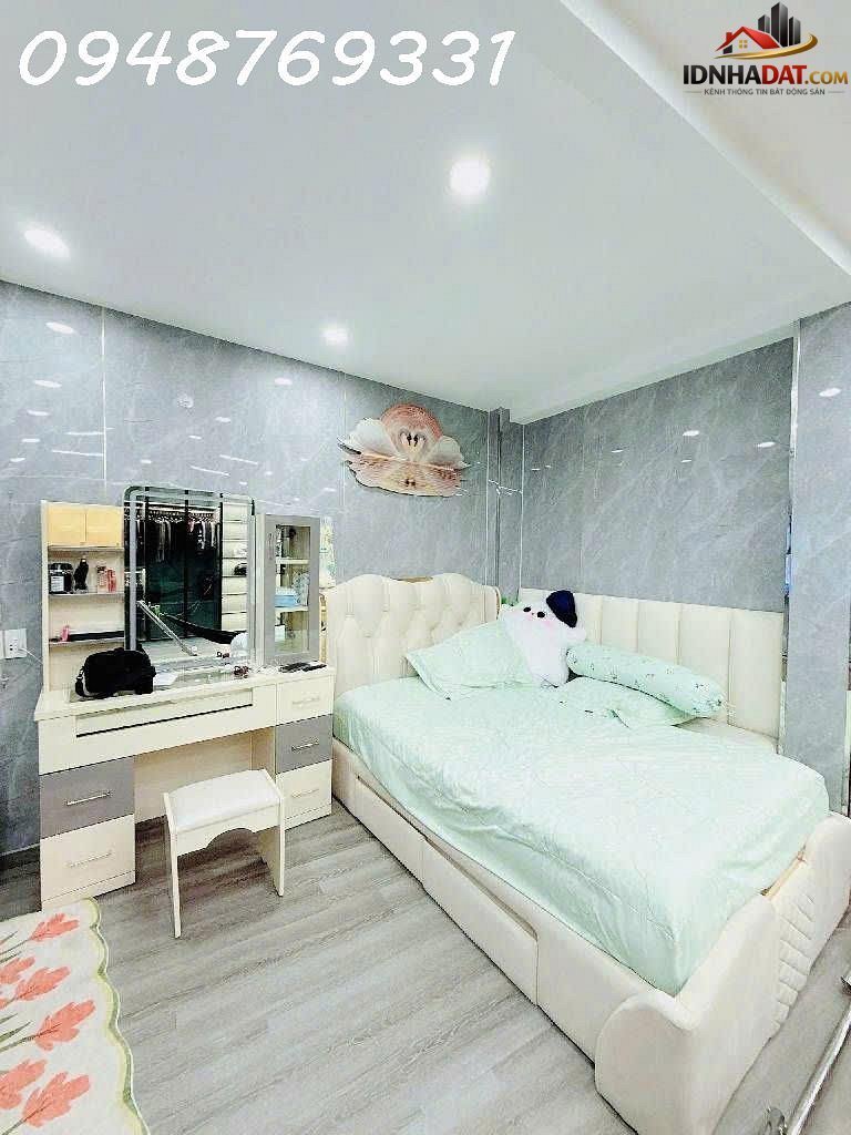 Bán căn hộ dịch vụ Đường Âu Dương Lân – Phường cũ 3 Quận 8 – Phường mới 3 – Thành phố Hồ Chí Minh diện tích 130m2 giá 14500000000