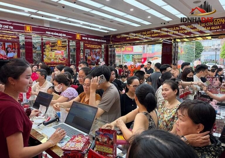 Phân Tích Thị Trường Vàng Tuần Tới: Xu Hướng và Rủi Ro Năm 2026