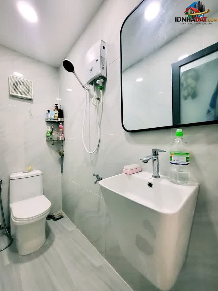 Bán nhà đất Đường Trịnh Đình Trọng – Phường cũ Hòa Thạnh Quận Tân Phú – Thành phố Hồ Chí Minh 44m2 8.8 tỷ