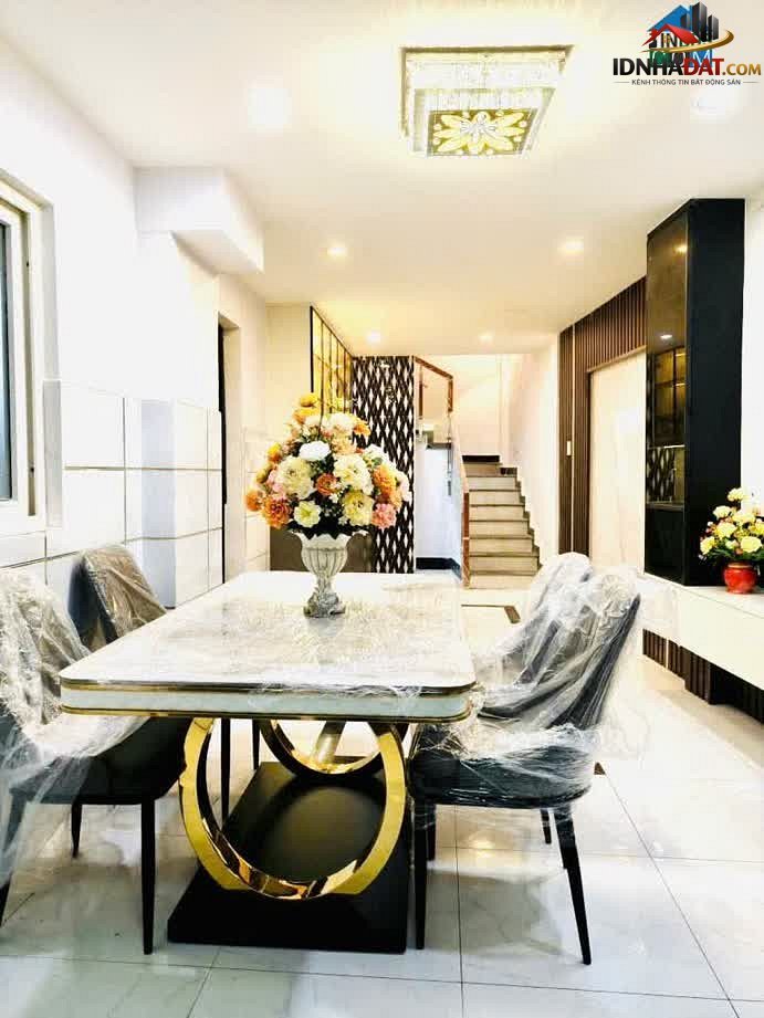 Nội Thất Gỗ Cao Cấp – Nhà Đẹp Nguyễn Tri Phương Q10 – 5.27 Tỷ – Diện tích 27m² – Bán nhà đất Đường Nguyễn Tri Phương – Phường cũ Không xác định Quận 10 – Thành phố Hồ Chí Minh
