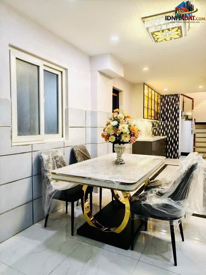 Nội Thất Gỗ Cao Cấp – Nhà Đẹp Nguyễn Tri Phương Q10 – 5.27 Tỷ – Diện tích 27m² – Bán nhà đất Đường Nguyễn Tri Phương – Phường cũ Không xác định Quận 10 – Thành phố Hồ Chí Minh
