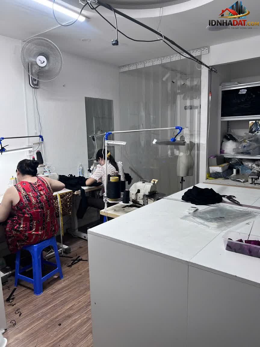 Shop Đầm Thiết Kế 50 m² giá 300 triệu – Bán nhà đất Đường Cách Mạng Tháng Tám – Phường cũ 15 Quận 10 – Thành phố Hồ Chí Minh