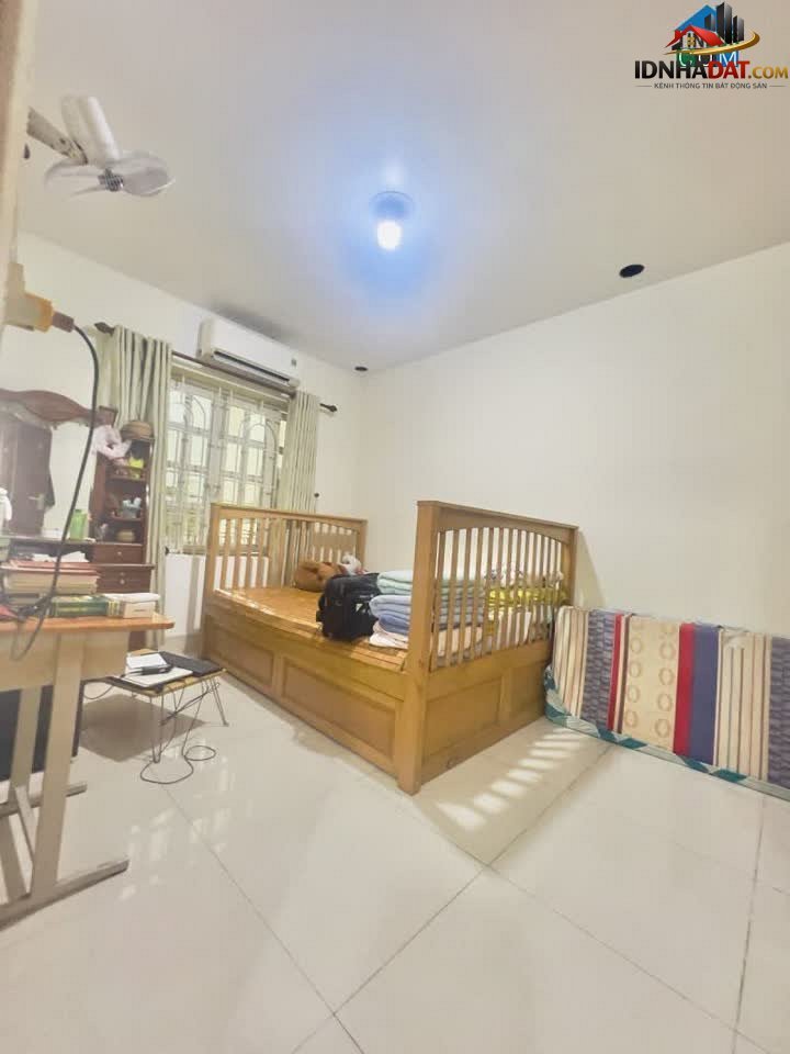 Bán nhà đất Đường Dương Đức Hiền – Phường cũ… – Bán nhà trong ngõ, hẻm Quận Tân Phú – TP Hồ Chí Minh giá 7 – 10 tỷ