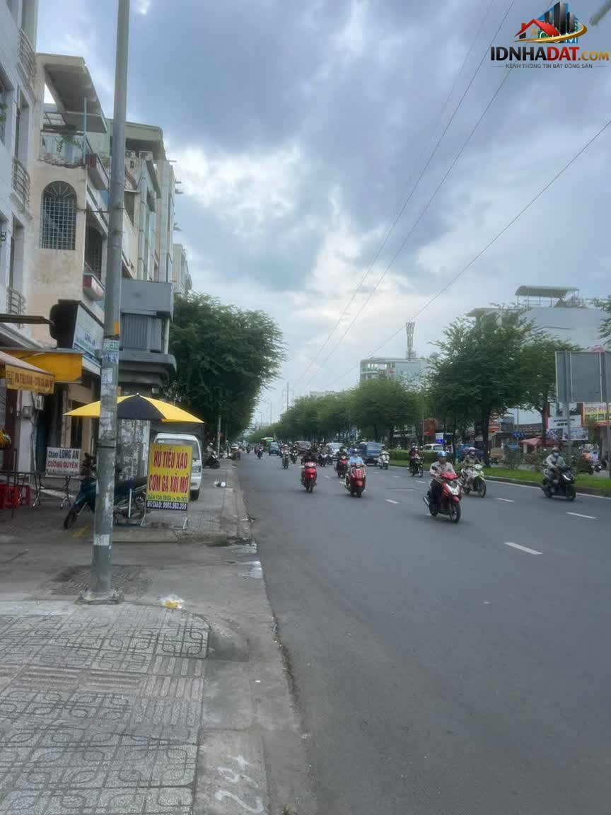 Bán nhà mặt phố Đường Hồng Bàng – Phường cũ 16 Quận 11 – Thành phố Hồ Chí Minh 105 m² 19.3 tỷ