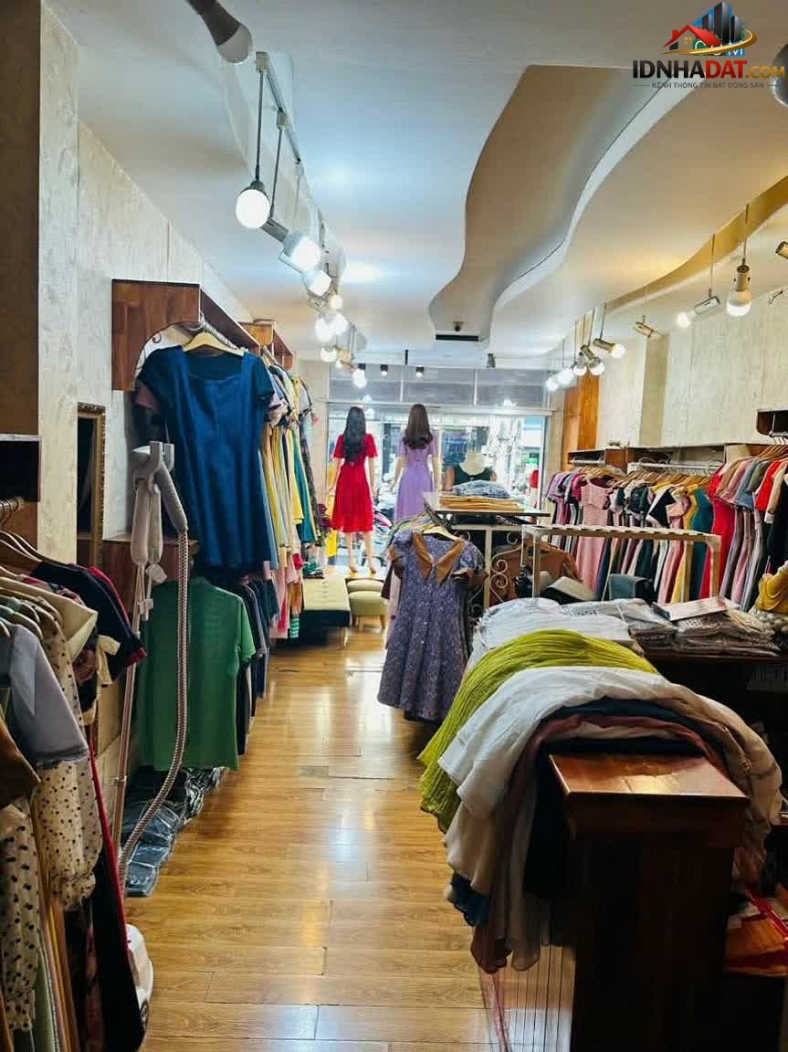 Bán nhà mặt phố Đường Ông Ích Kiêm – Quận 11 – Thành phố Hồ Chí Minh – Diện tích 42 m² – Giá 12.99 tỷ