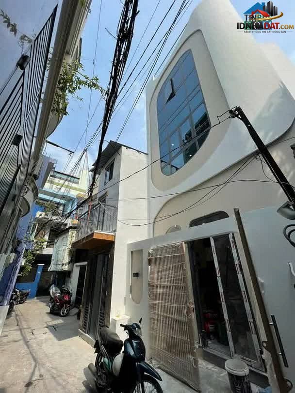 Bán nhà đất Đường Cách Mạng Tháng Tám – Phường cũ Không xác định Quận 10 – Thành phố Hồ Chí Minh 6m² 1.2 tỷ
