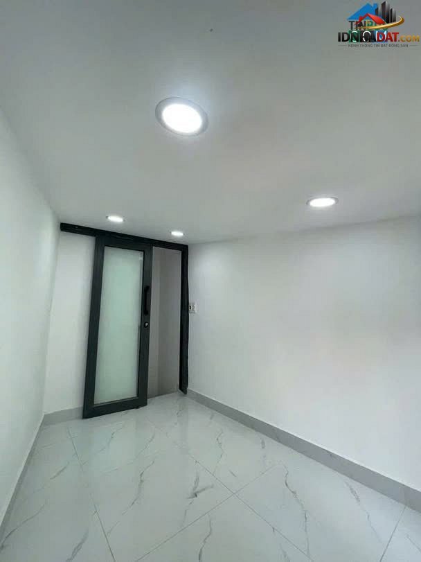 Bán nhà đất Đường Cách Mạng Tháng Tám – Phường cũ Không xác định Quận 10 – Thành phố Hồ Chí Minh 6m² 1.2 tỷ