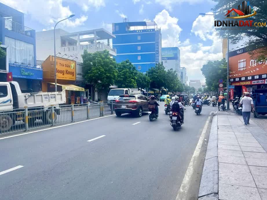 Bán nhà đất Đường Lũy Bán Bích – Phường cũ Không xác định Quận Tân Phú – Thành phố Hồ Chí Minh 100 m² 21.5 tỷ