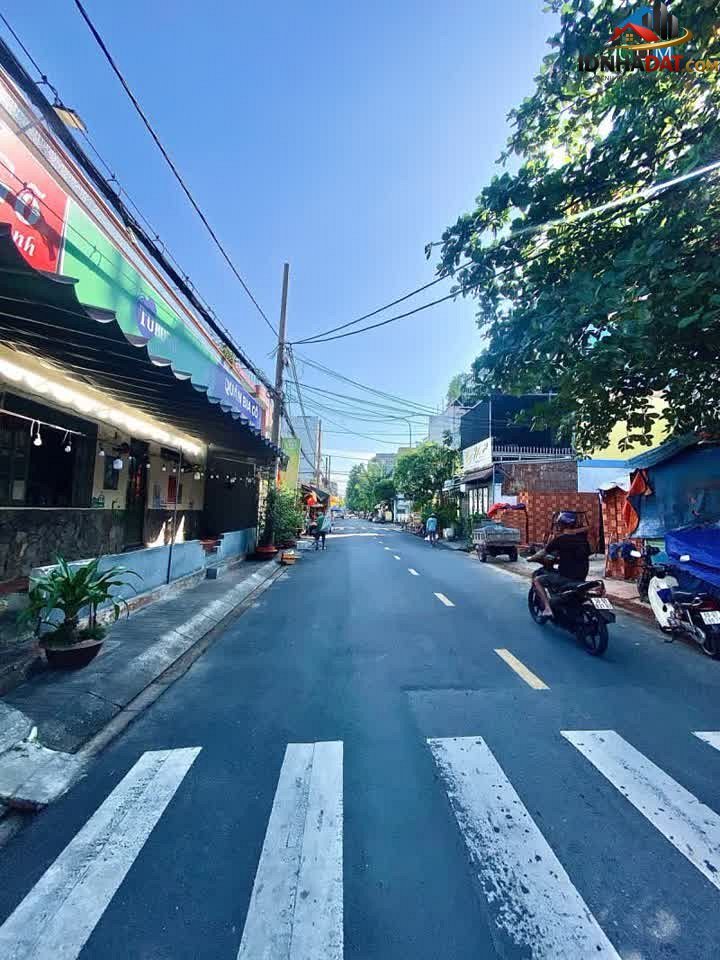 Bán nhà đất Đường Lê Niệm – Phường cũ Phú Thạnh Quận Tân Phú – Thành phố Hồ Chí Minh 95 m² 10.5 tỷ