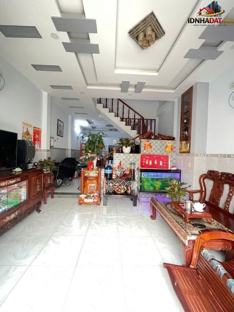 Bán nhà đất Đường Số 11 – Phường cũ Bình Hưng Hòa Quận Bình Tân – Thành phố Hồ Chí Minh diện tích 135m² giá 6.8 tỷ