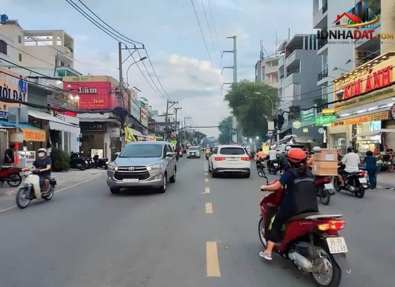 Bán nhà đất Đường Minh Phụng – Quận 6 – Thành phố Hồ Chí Minh 200 m² 24 tỷ