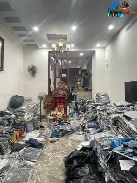 Bán nhà đất Đường Trần Văn Hoàng – Phường cũ 9 Quận Tân Bình – Thành phố Hồ Chí Minh 106 m² 12 tỷ