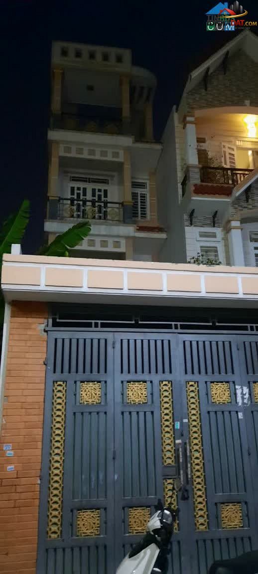 Bán nhà đất Đường Tân Chánh Hiệp 10 – Quận 12 – Thành phố Hồ Chí Minh diện tích 163 m² giá 8.8 tỷ