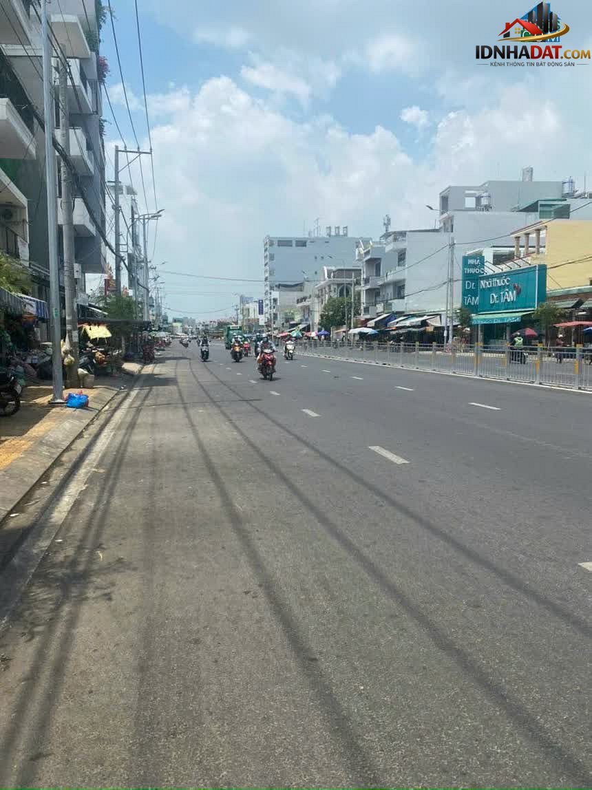 Bán đất Đường Nguyễn Xí – Phường cũ 13 Quận Bình Thạnh – Thành phố Hồ Chí Minh 1100 m2 225 tỷ