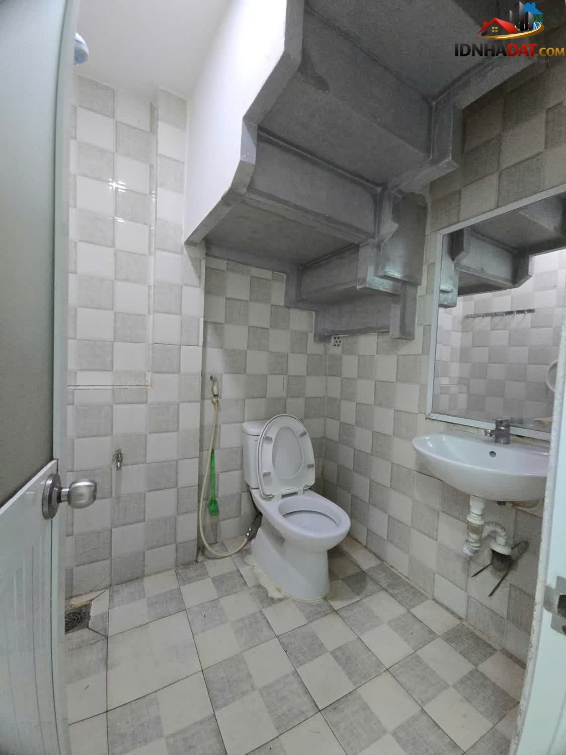 Bán nhà đất Đường Trịnh Đình Thảo – Phường cũ Tân Phú Quận Tân Phú – Thành phố Hồ Chí Minh 34m2 3.85 tỷ