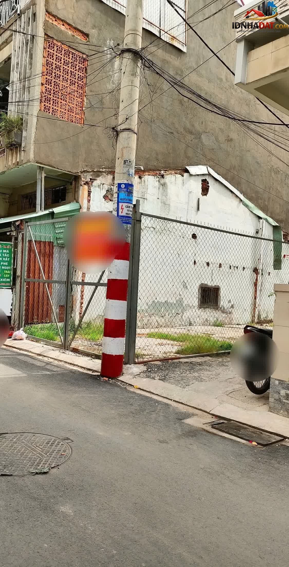 Bán nhà đất Đường Đồng Đen – Phường cũ Không xác định Quận Tân Bình – Thành phố Hồ Chí Minh 240 m² 33 tỷ