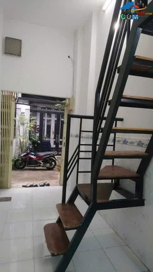 Bán nhà đất Đường Ba Tháng Hai – Phường cũ 14 Quận 10 – Thành phố Hồ Chí Minh 14 m² 2.8 tỷ
