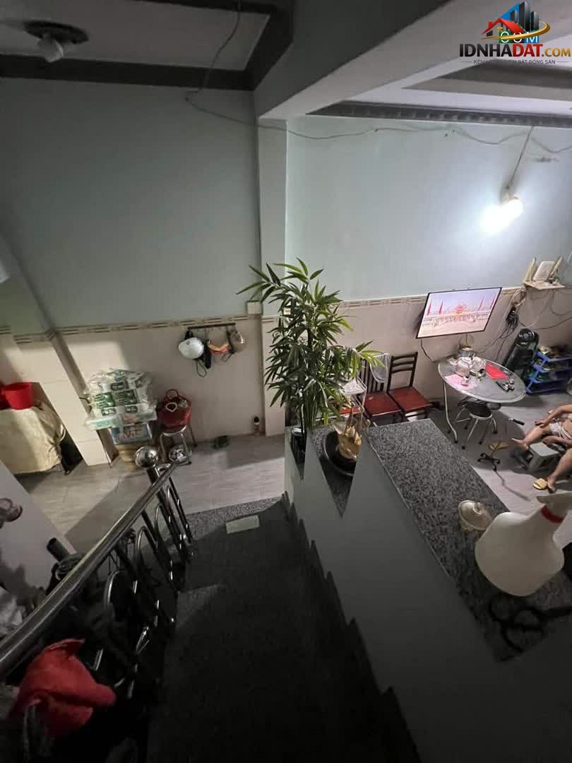 Bán nhà đất Đường Lò Gốm – Phường cũ Không xác định Quận 6 – Thành phố Hồ Chí Minh – Diện tích 72 m² – Giá 4.5 tỷ